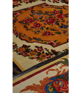 Handmade Rug in Wool & Cream color Chaharmahal And Bakhtiari | 312×212 cm | SHAAH ABBAASY(Palmette flower)