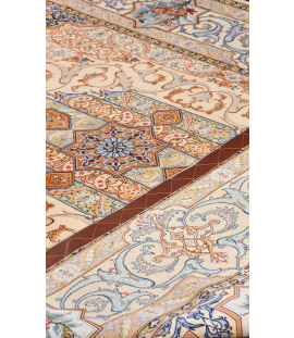 Handmade  Fine Wool Cream Persian Rug Isfahan | 232×147 cm | Medallion Pattern (Shah Abbasi Design)