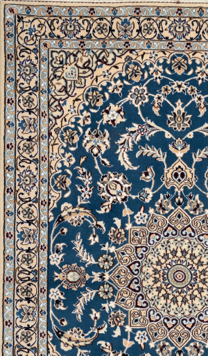 Handmade Rug In Wool & Blue color Nain Isfahan | 153 ×101 cm | SHAAH ABBAASY(Palmette flower)