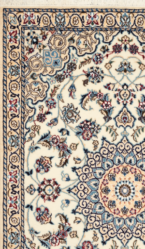 Handmade Rug In Wool & Cream color Naeen Isfahan (130 × 88 cm)