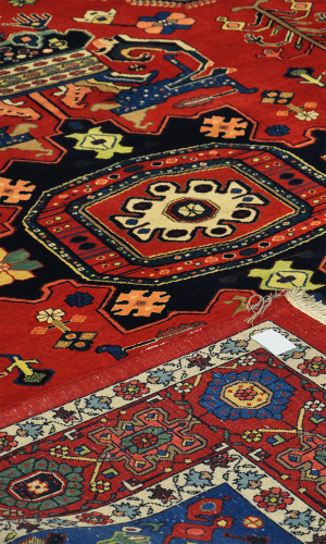 Handmade Wool Red Bakhtiari Persian Rug | 267×208 cm | Medallion Design Pattern