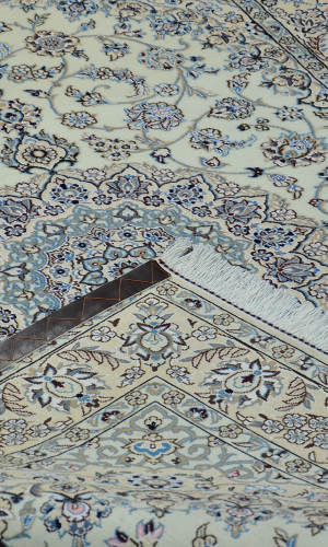 Handmade Rug in Wool & Cream color Isfahan | 209×128 cm | SHAAH ABBAASY(Palmette flower)