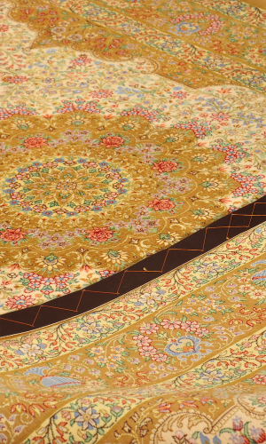 Handmade Rug in Super Fine Wool Cream color Qom | 215×135 cm | SHAAH ABBAASY(Palmette flower)